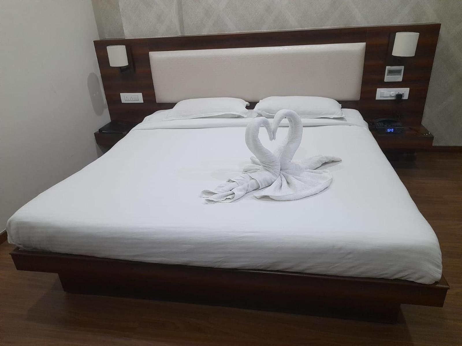 Sai Maa Hotel & Residency Puttaparthi Eksteriør billede