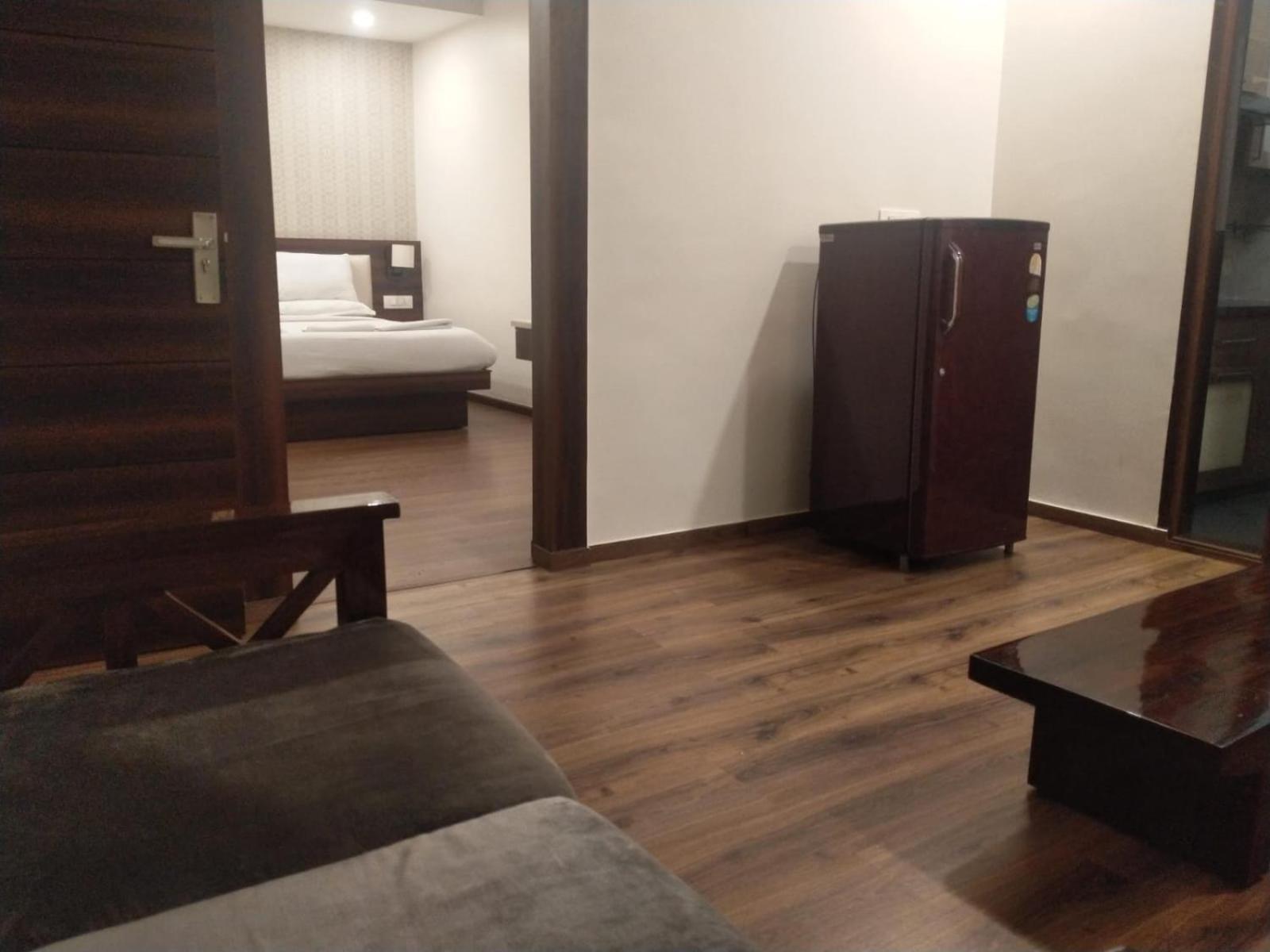 Sai Maa Hotel & Residency Puttaparthi Eksteriør billede
